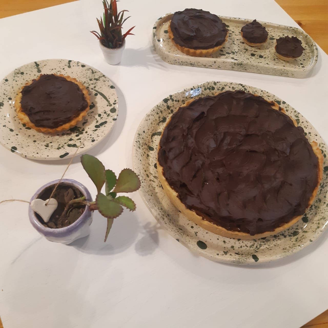 Tarta de dulce de leche y ganache de chocolate amargo