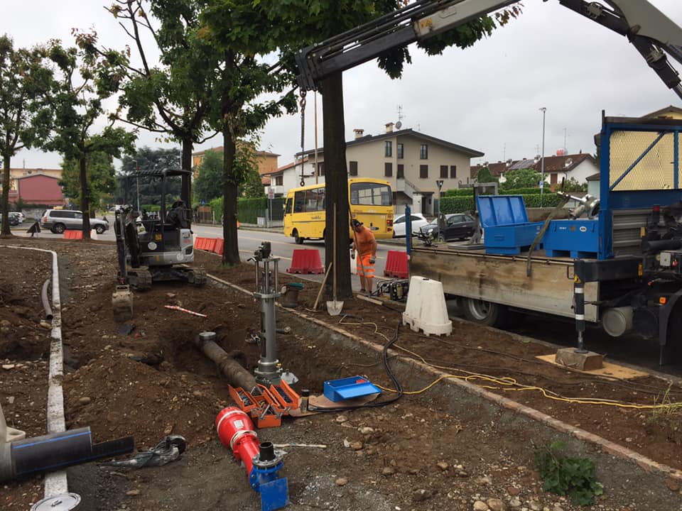 posa tubature pubbliche