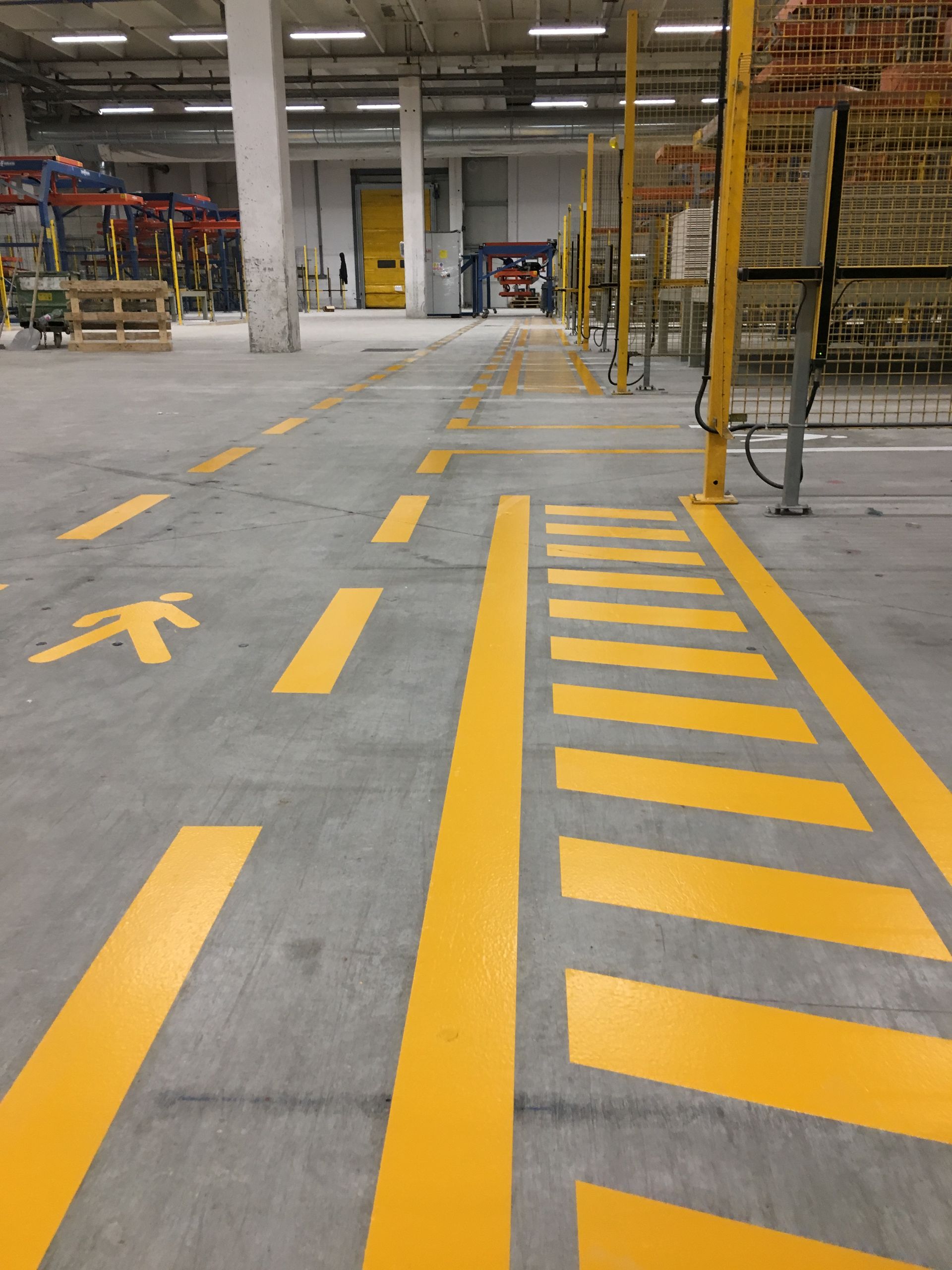 pavimento in resina per attraversamento pedonale