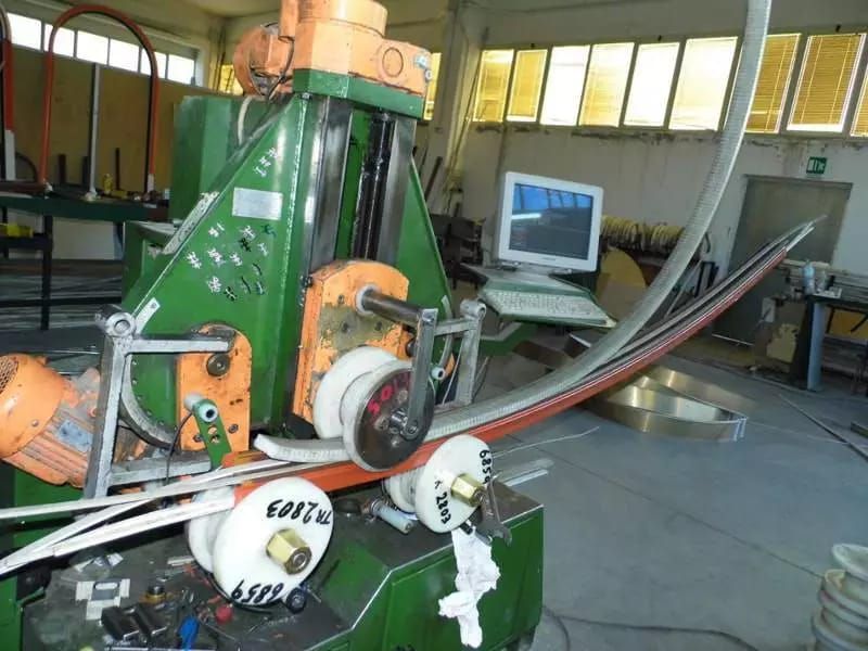 curvatura per serramentisti