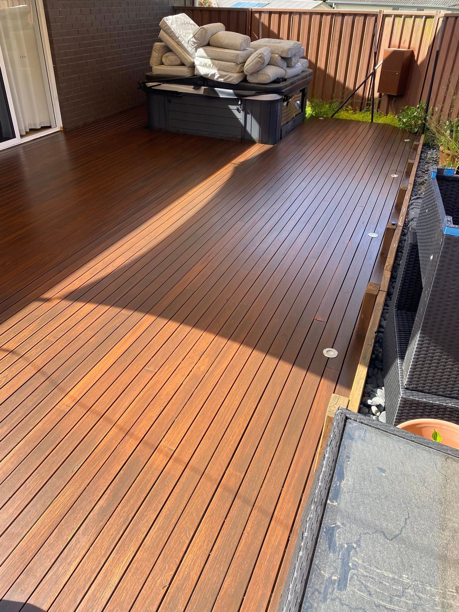 Large outdoor deck.