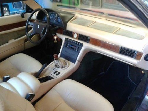 interno di un auto d'epoca