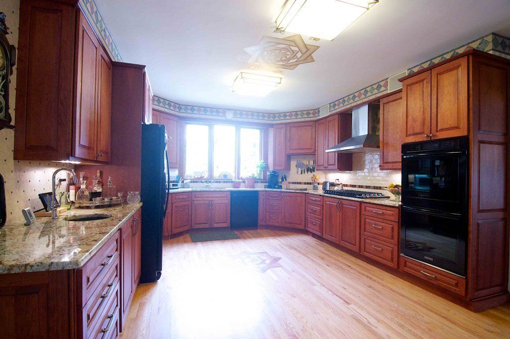 Other Side of the Kitchen — Cleveland, OH — Trademark Carpentry Service