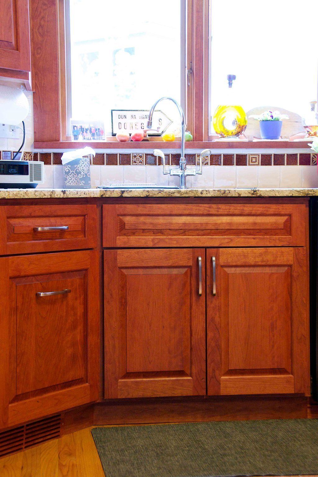 Kitchen Countertop — Cleveland, OH — Trademark Carpentry Service