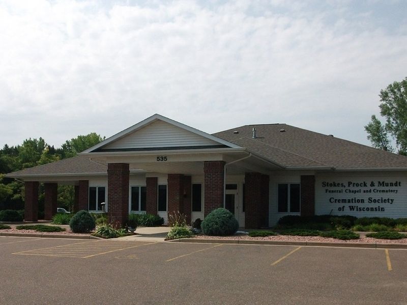 A brick building with a sign that says ' states pack & mould ' on it