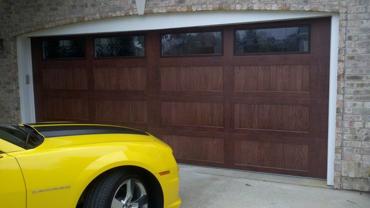 Cormetal S.A. portón de madera completo