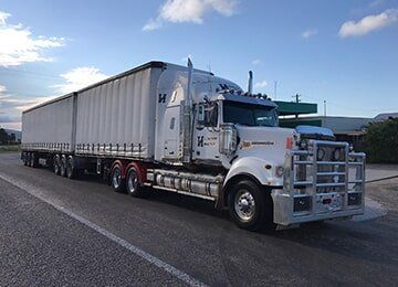 Velocity Haulage Gallery 22 — Gallery of prime movers in Deeragun, QLD