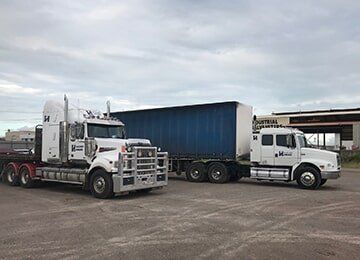 Velocity Haulage Gallery 9 — Gallery of prime movers in Deeragun, QLD