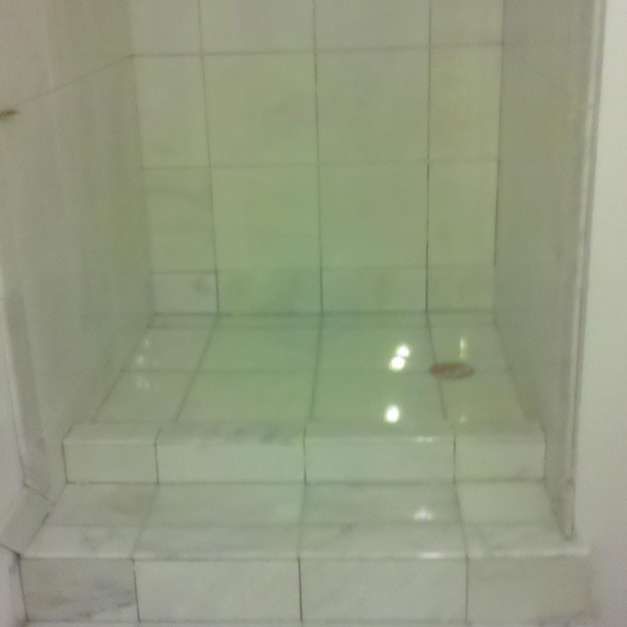 Greg Bath And Kitchen Gallery