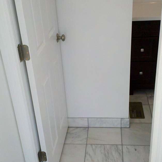 Greg Bath And Kitchen Gallery