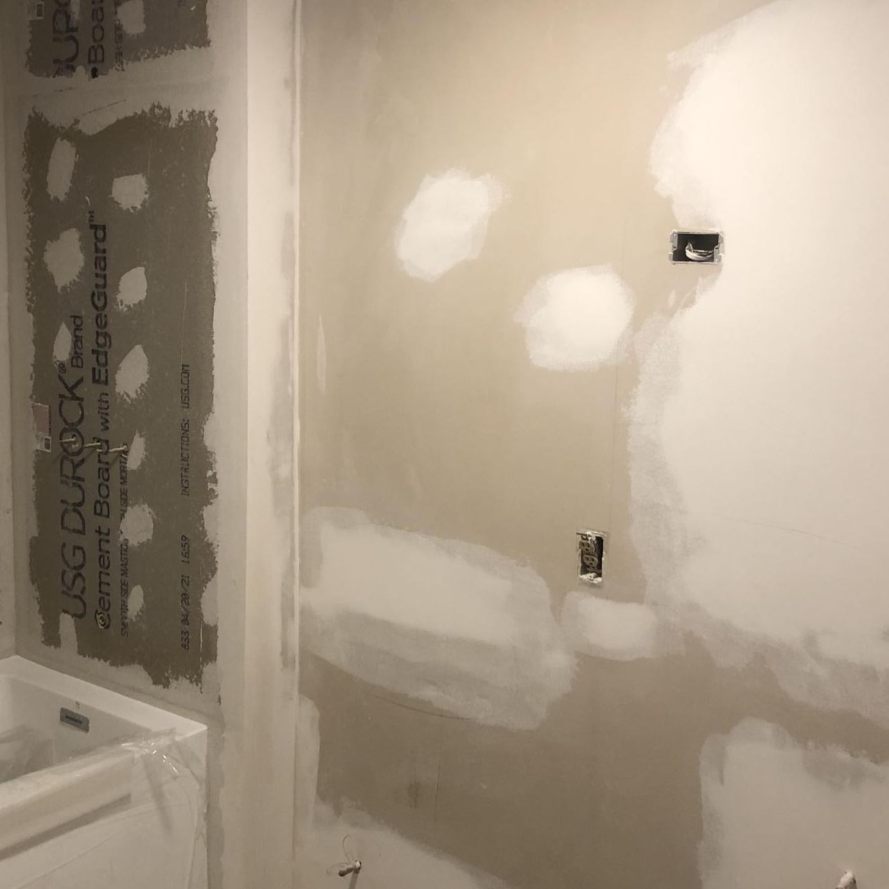 Meg Black and White Bathroom Gallery