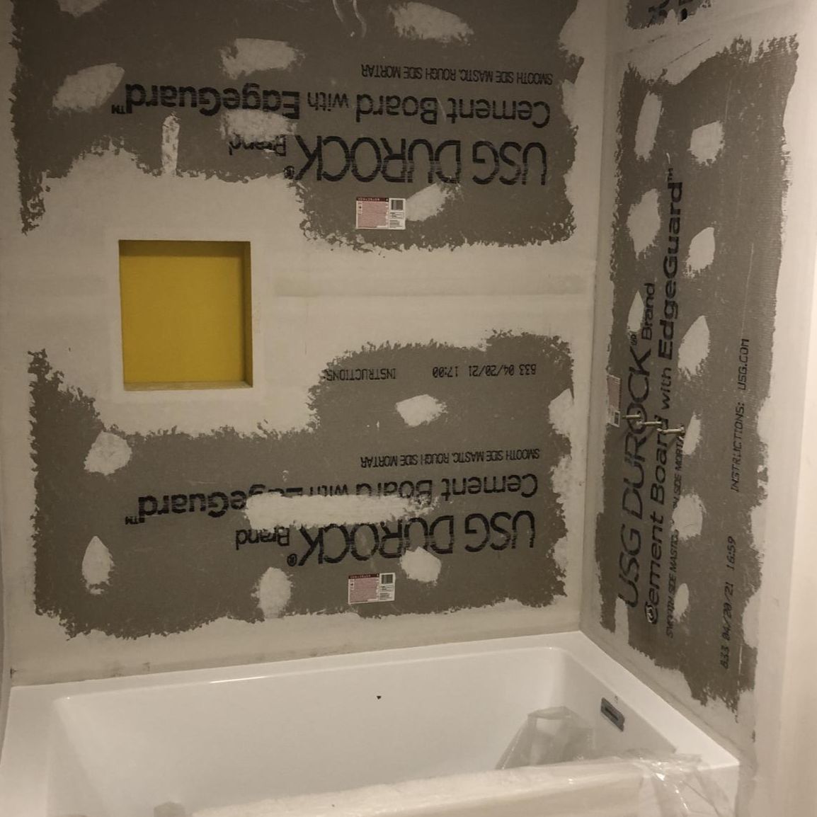 Meg Black and White Bathroom Gallery