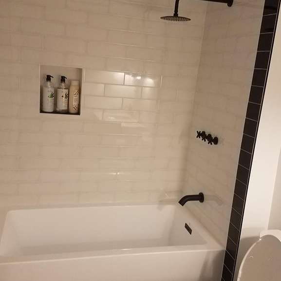 Meg Black and White Bathroom Gallery