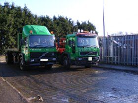 Metal recycling - Bradford - Hector Moore Ltd - Truck