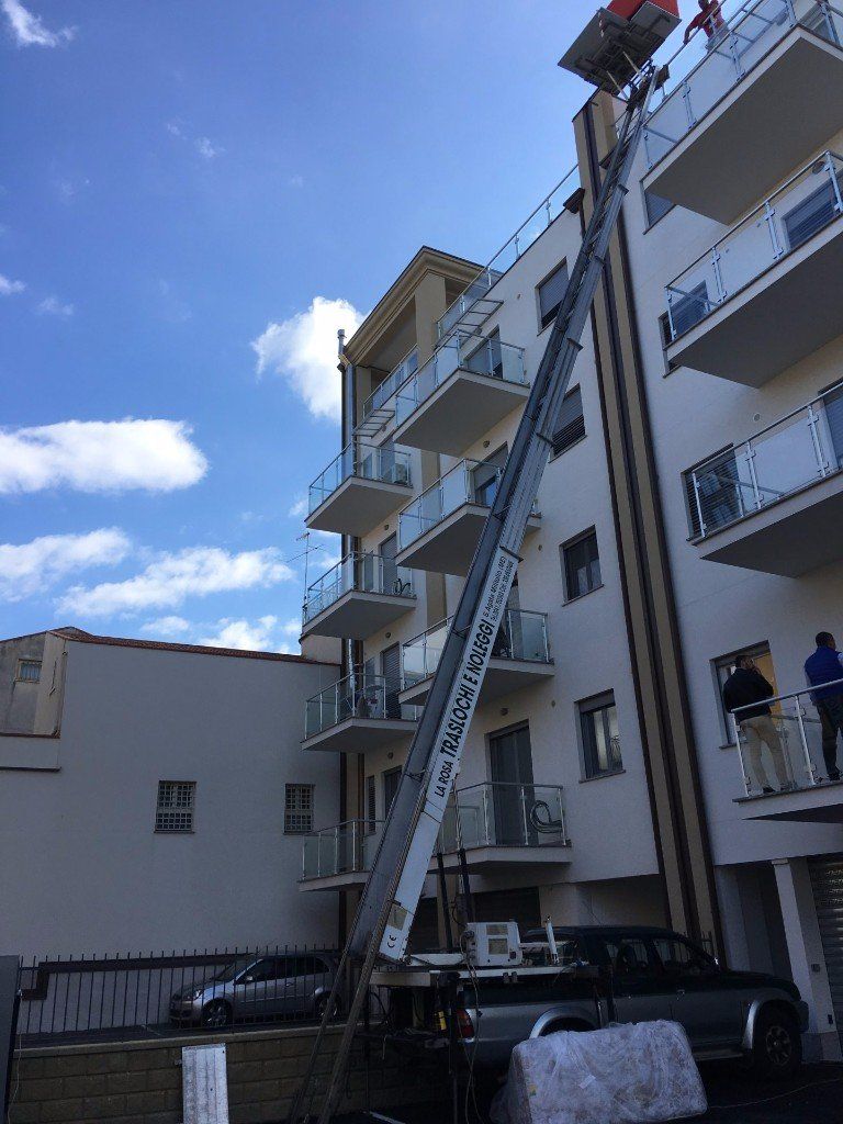 montacarichi per traslochi nei piani alti