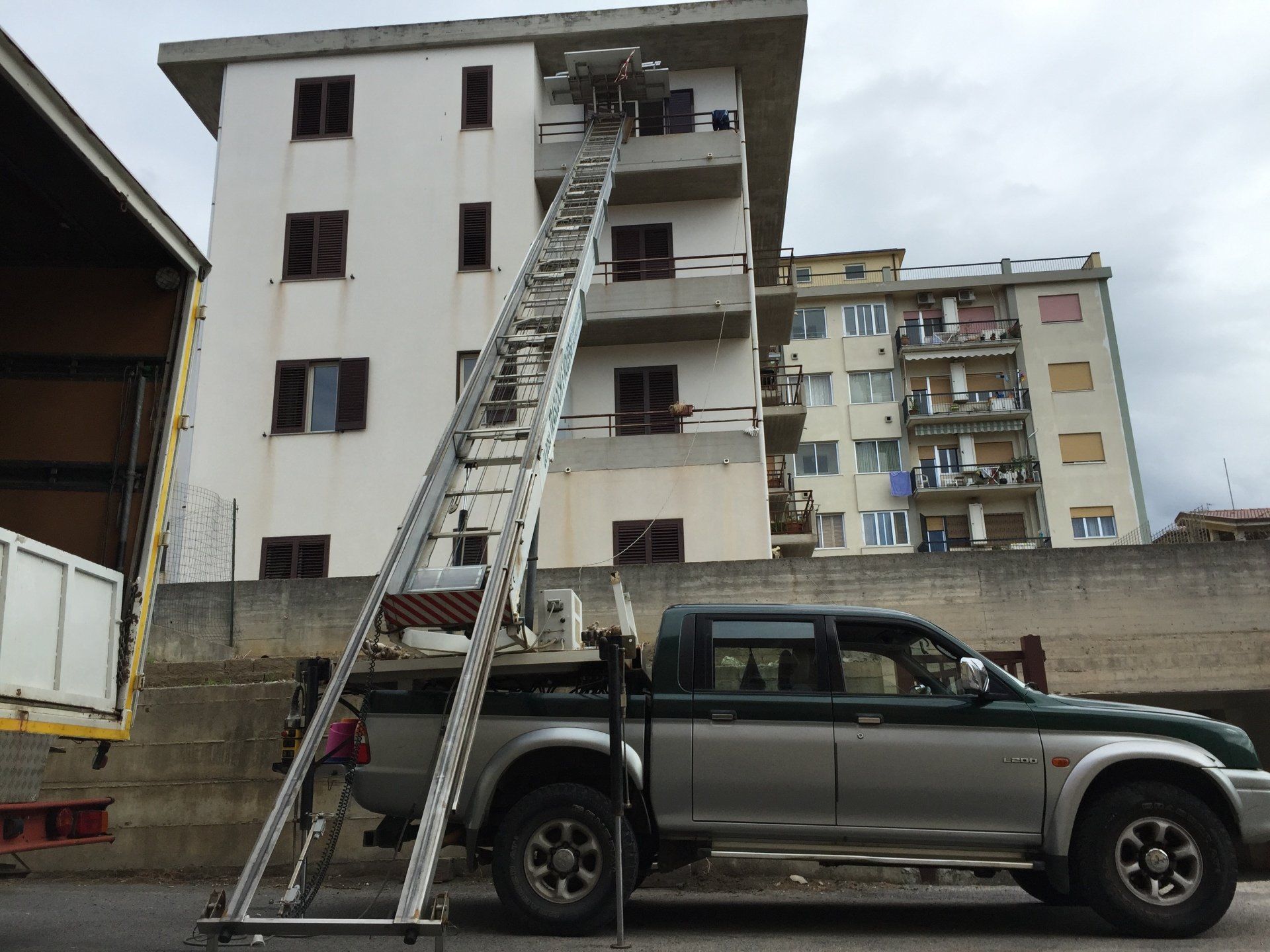 montacarichi a lavoro