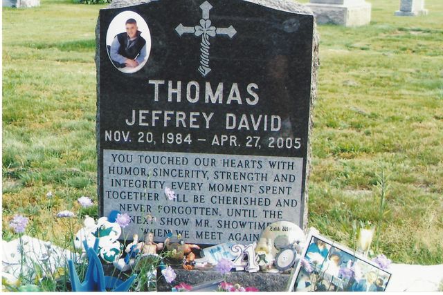 Thomas monument — Natick Memorial Works