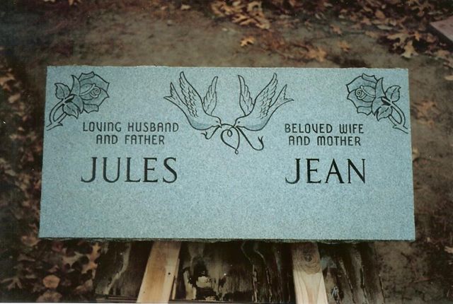 Grave marker crafted by Natick Memorial Works