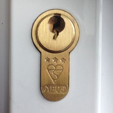 ANTI-SNAP locks