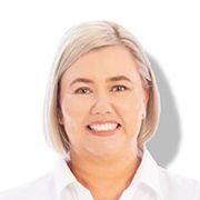 Eryne from Home Loan Broker Canberra smiling for profile photo