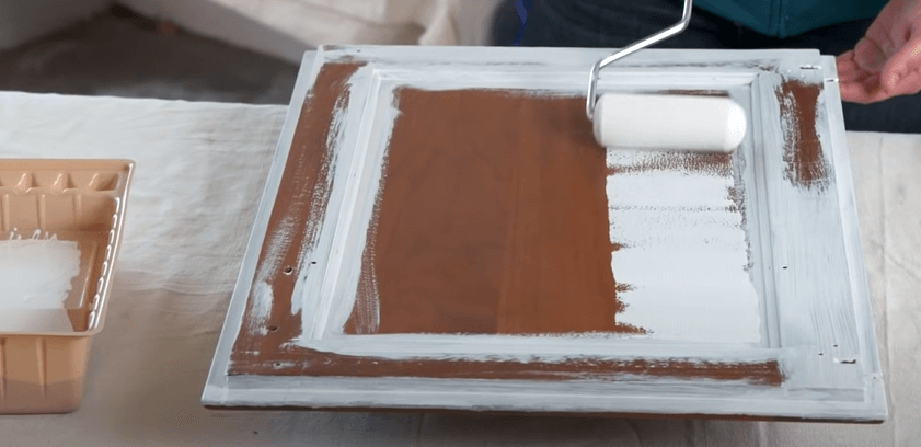 roller painting cabinets