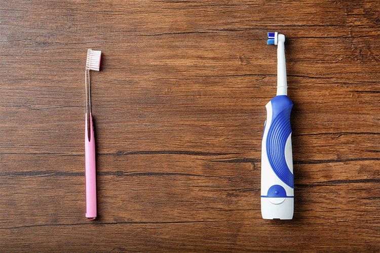 Electric vs Manual Brush