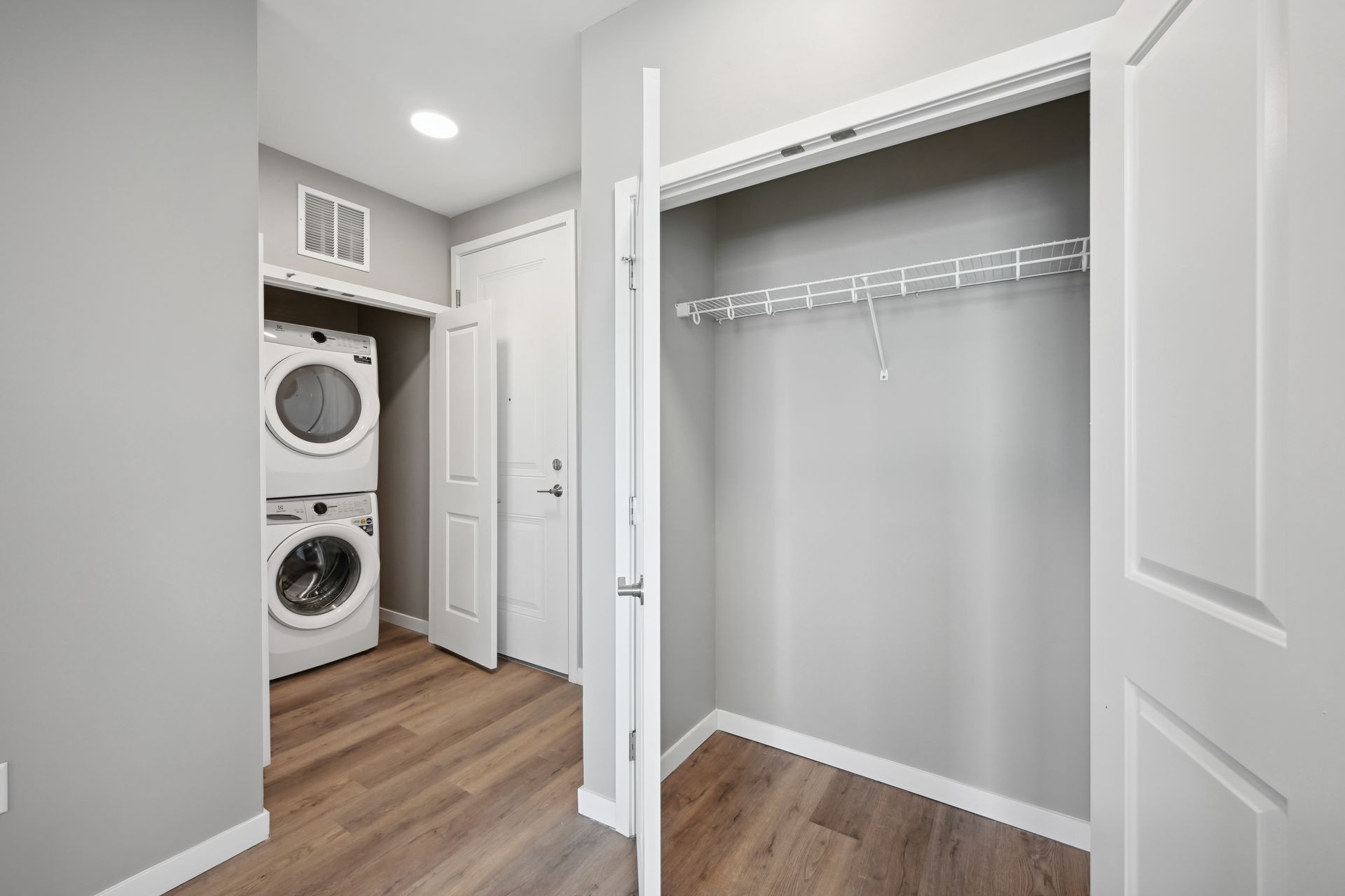 Photo of modern apartment, click here to view Gallery