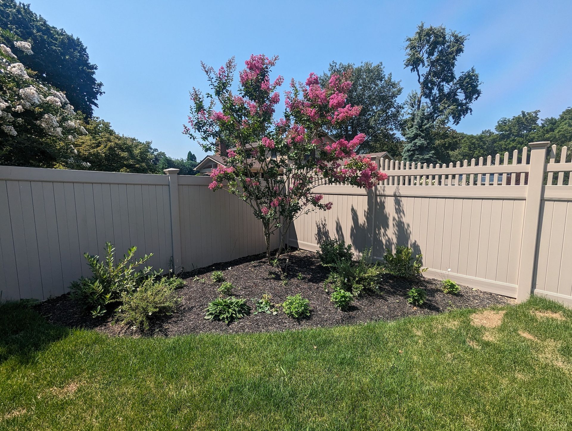 residential landscape design &  installation new tree, bushes & mulch
