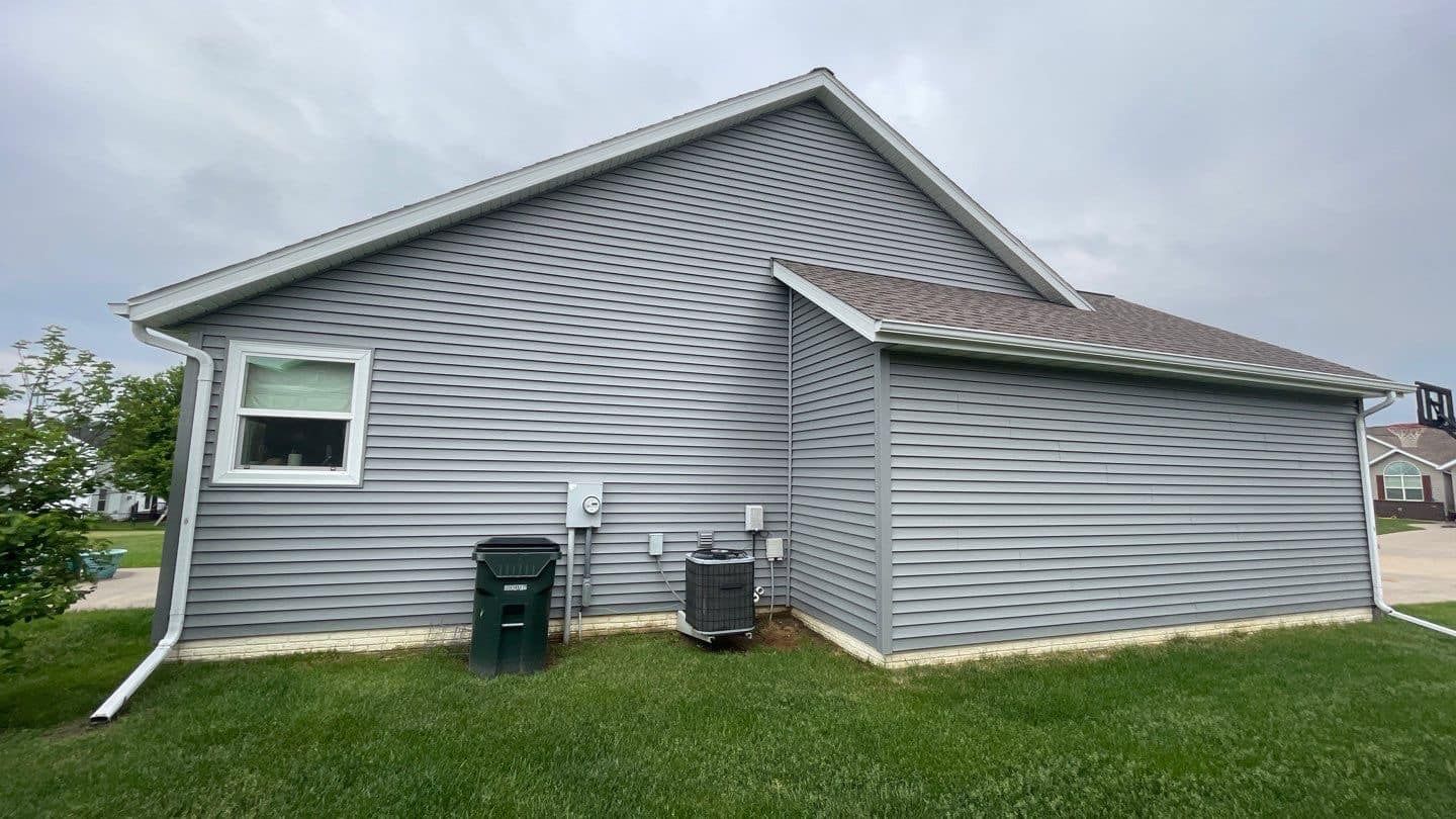 House Siding — Tipton, IA — Meeks Construction Inc.