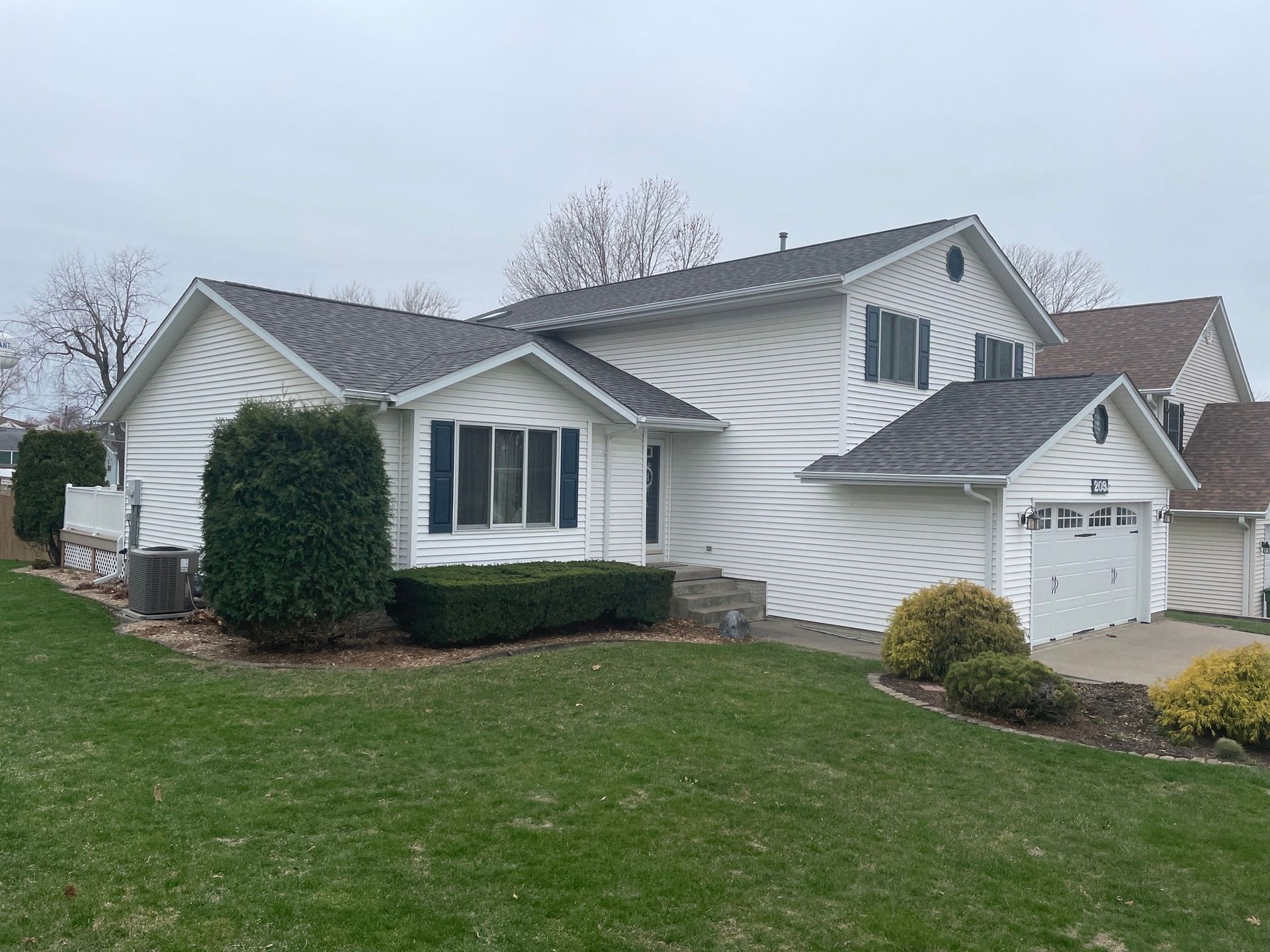Newly Installed House Roof — Tipton, IA — Meeks Construction Inc.