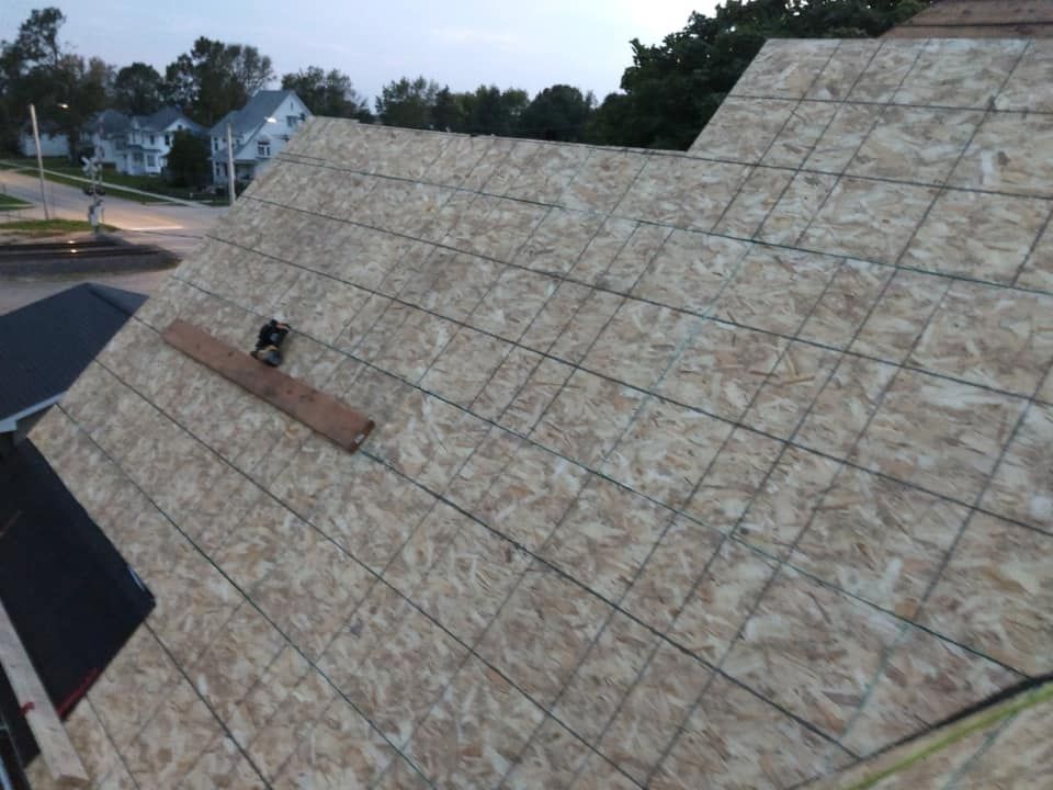 Residential House Roof — Tipton, IA — Meeks Construction Inc.