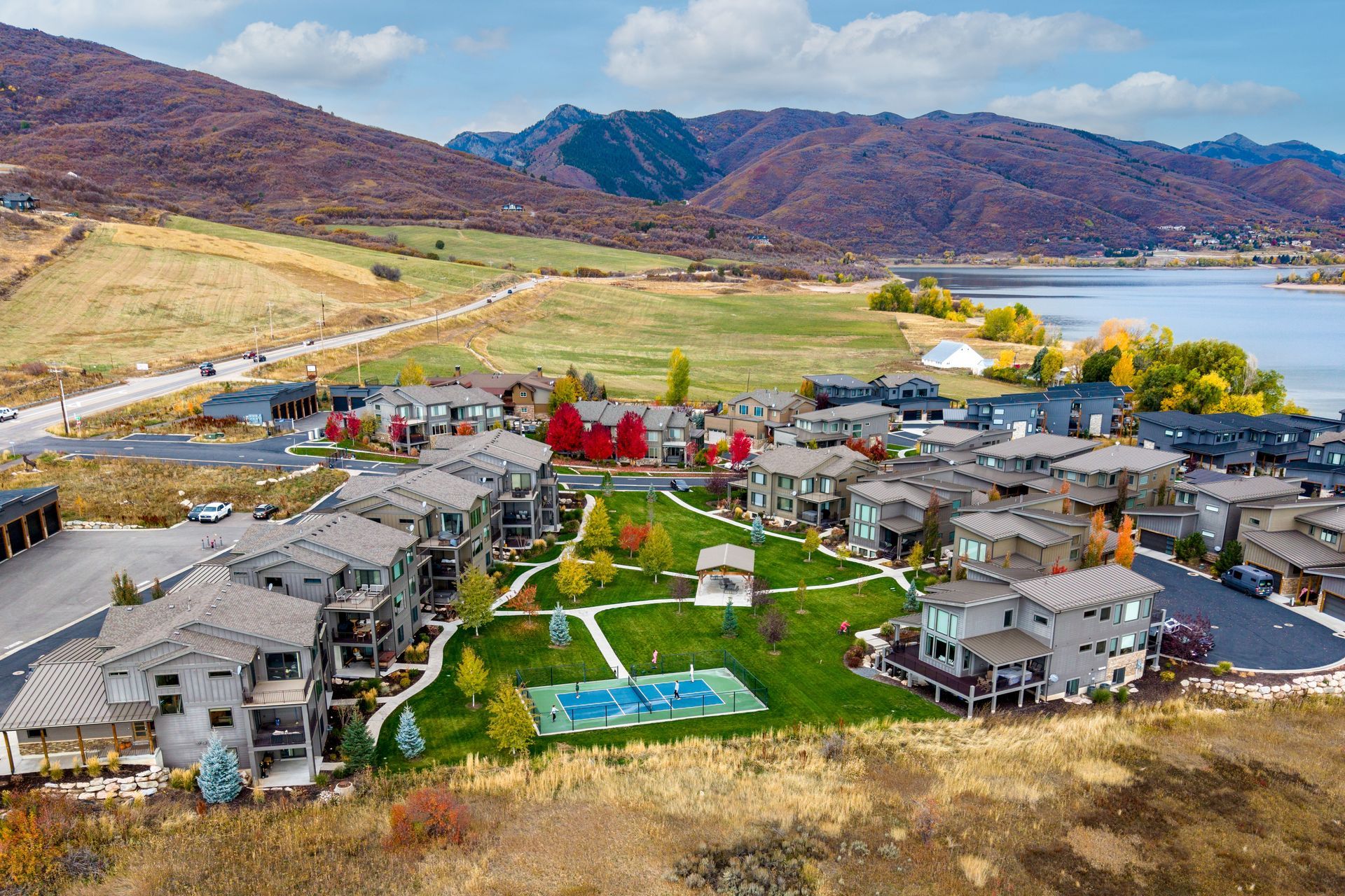 Pickleball Courts and Picnic Pavilion in the Edgewater Development