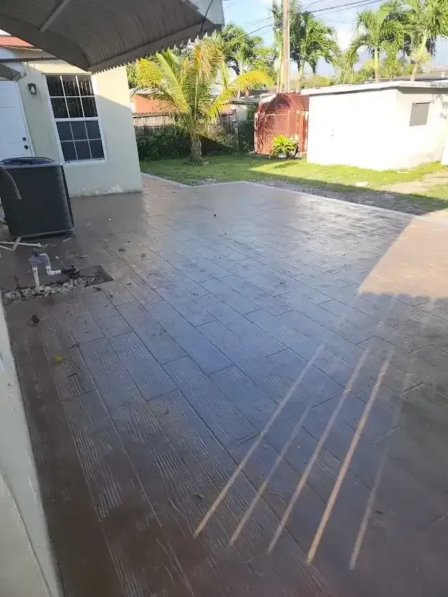 Residential concrete contractor In Hillcrest Estates