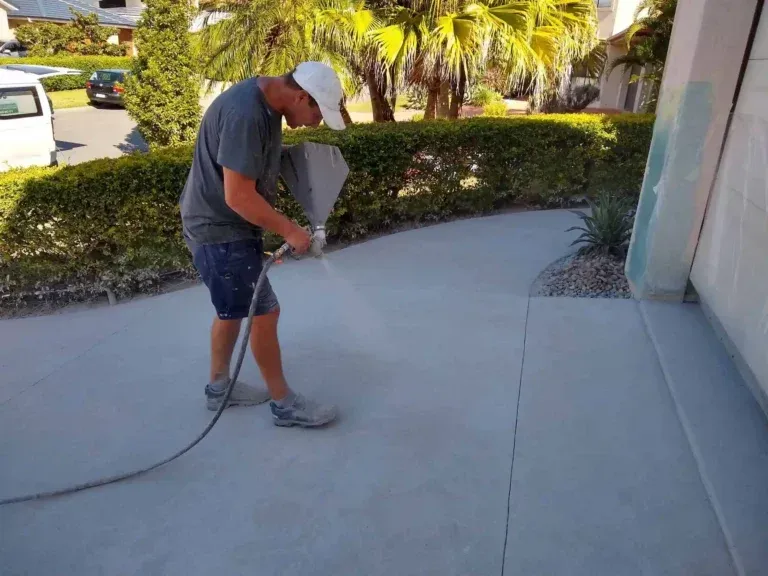 Residential concrete contractor in Hills of Kingwood