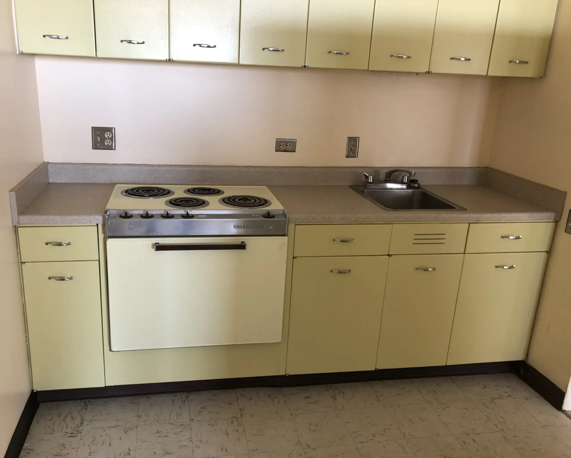 Apartment Kitchen Before