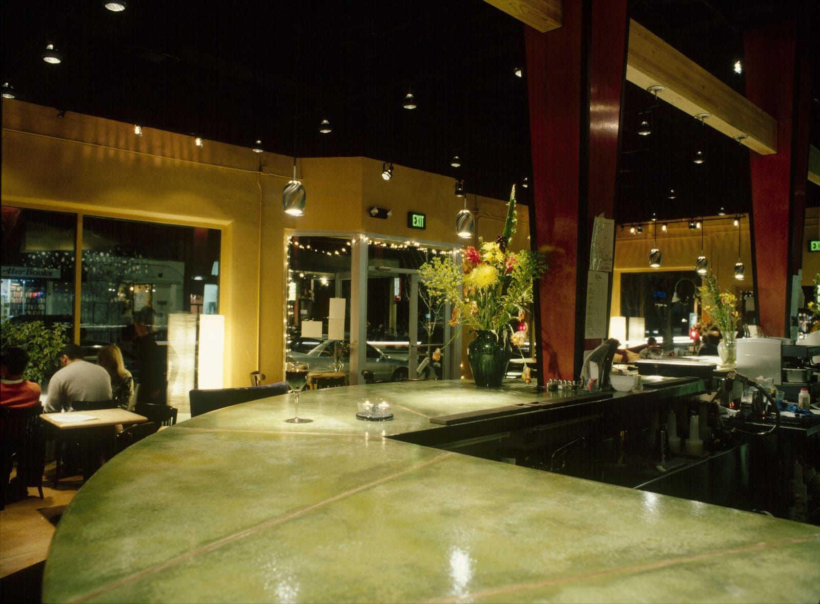 En Vie Restaurant - Hospitality Architecture