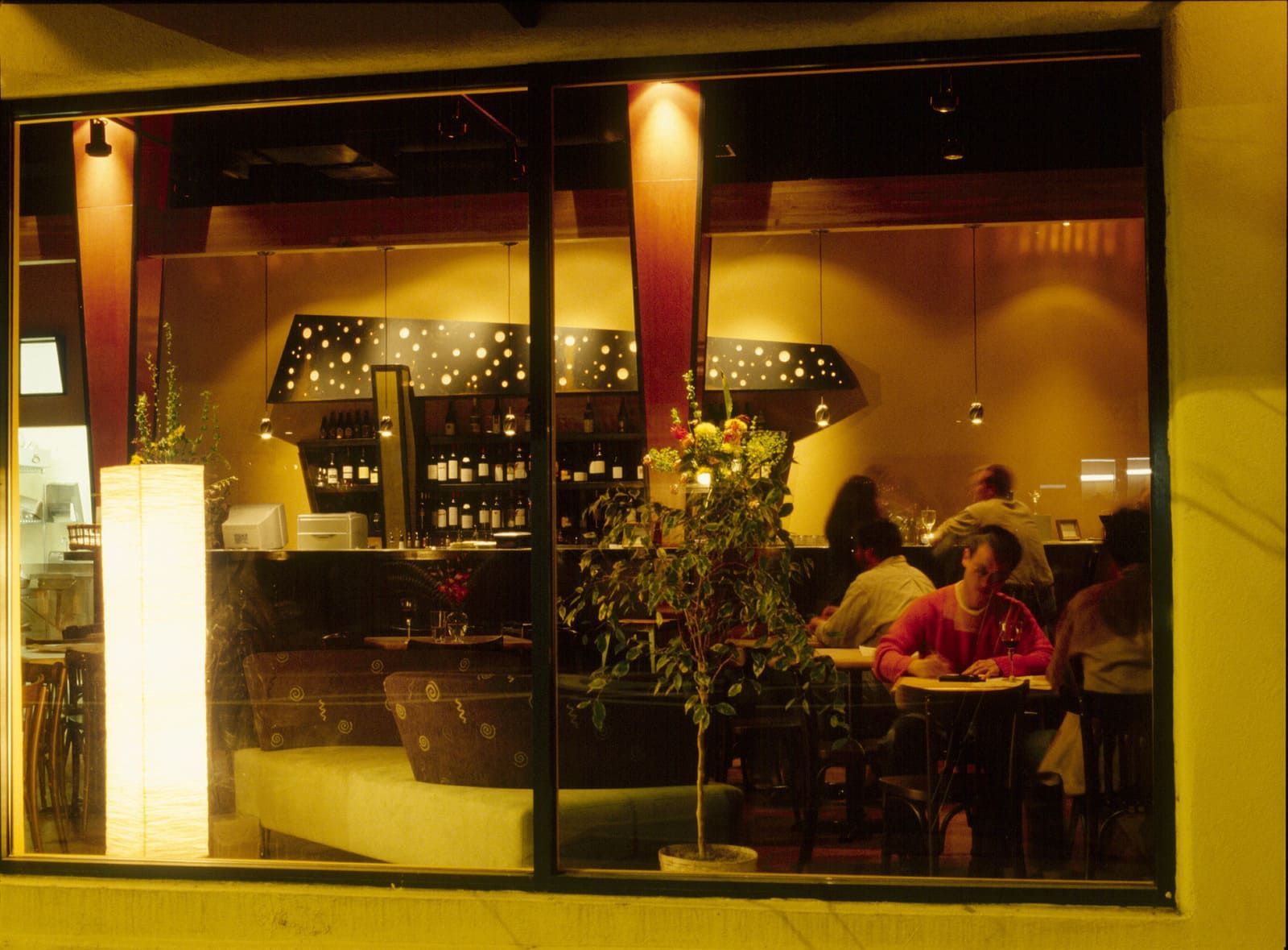 En Vie Restaurant - Hospitality Architecture