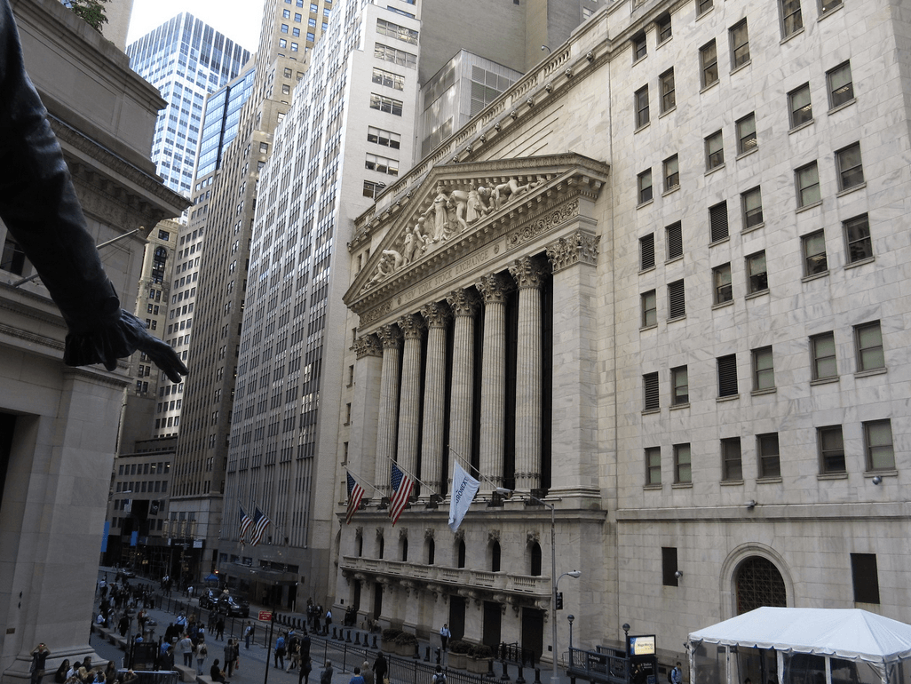 Foto des Haupteingangs NYSE 18 Broad Street, Manhattan, New York
