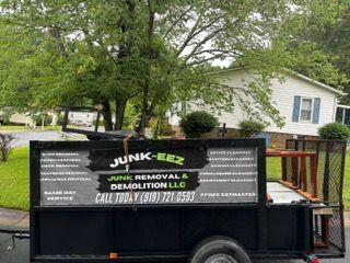 Junk-EEZ Junk Removal | Couch Removal