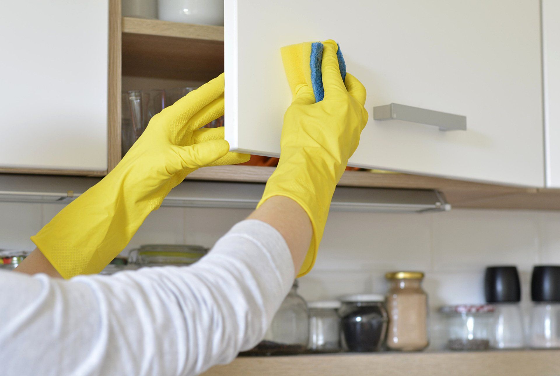 Interior Cabinet Cleaning — Medford, OR — Rogue Valley Maids