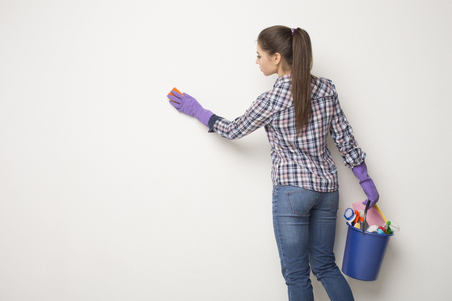 Wall Washing — Medford, OR — Rogue Valley Maids
