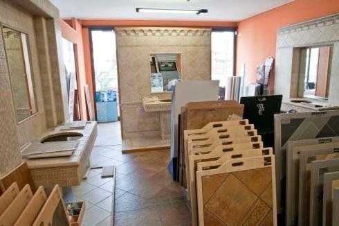 pavimentazioni e rivestimenti in ceramica in esposizione