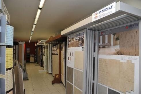 negozio di rivestimenti in ceramica