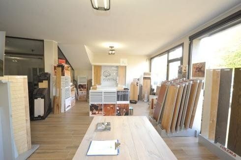 negozio di pavimenti in legno