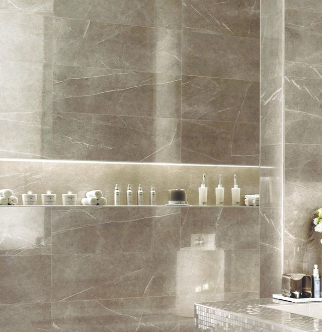 rivestimento in ceramica effetto marmo beige
