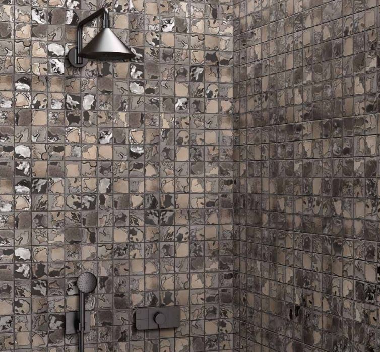 rivestimento doccia con mosaico in ceramica