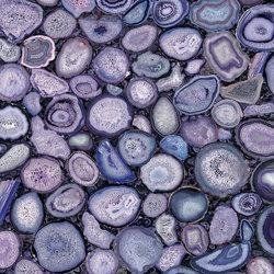 rivestimento in ceramica effetto sezioni di pietre preziose viola