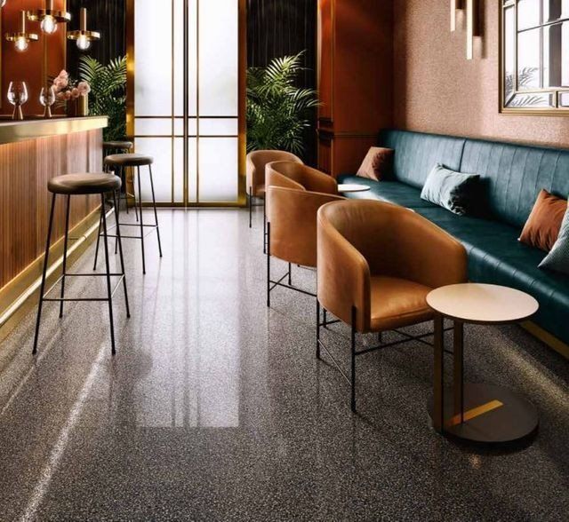 pavimento di un bar in ceramica lucida
