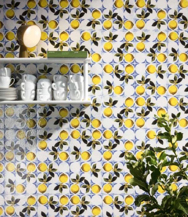 piastrelle con limoni in ceramica