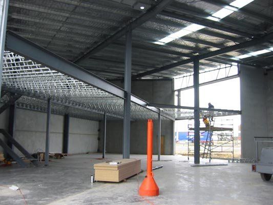 steel raised floor